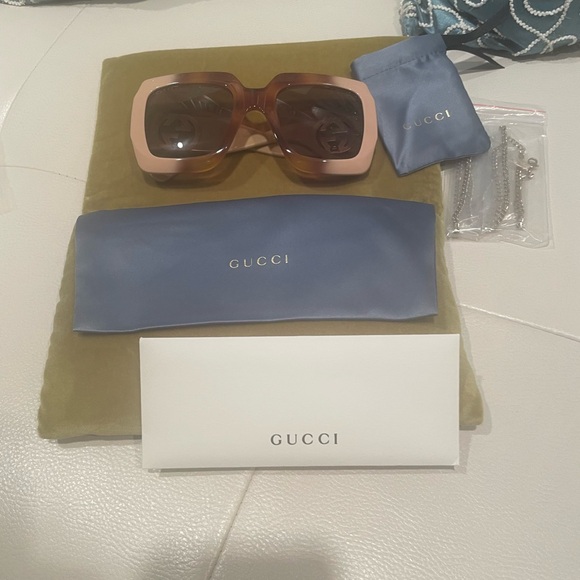 Brand New, Gucci Women 54mm Sunglasses - Picture 4 of 7